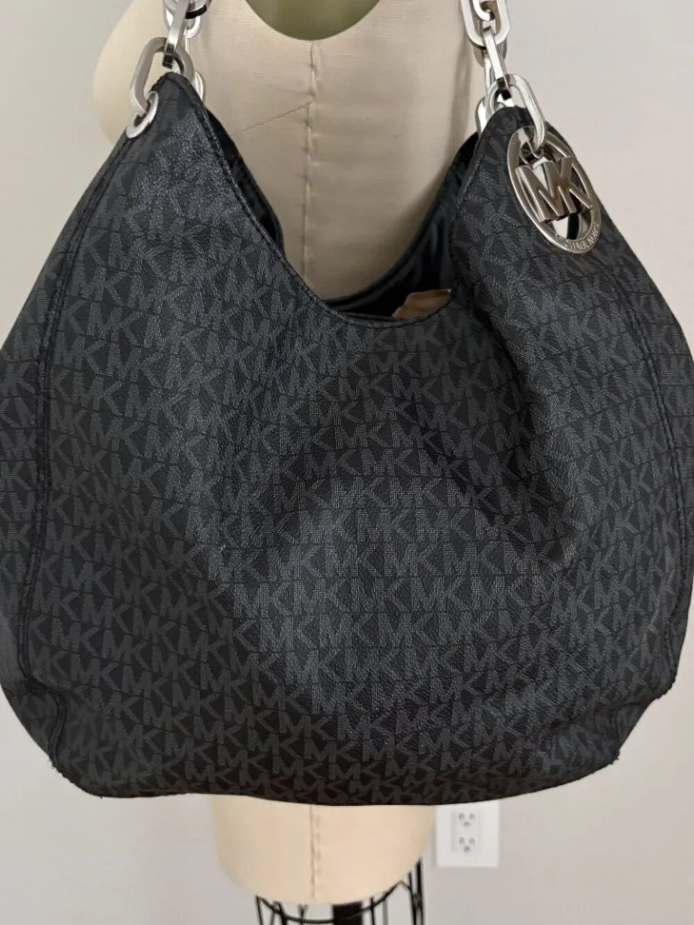 Michael Kors Fulton Large Chain Shoulder Tote Bag Black Monogram Quiet Luxury